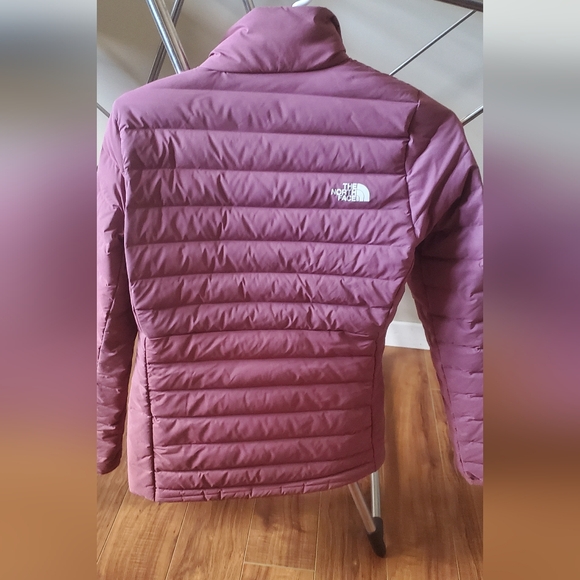 North face - Picture 4 of 5